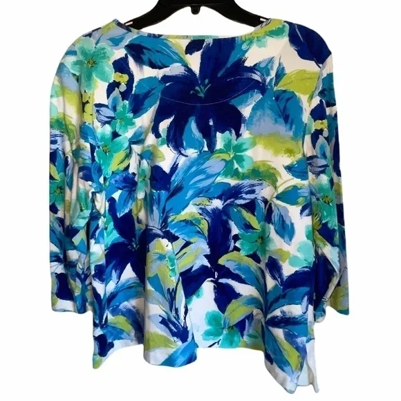 Alfred Dunner Floral with Birds Embellished Top. Size PL - Picture 2 of 6